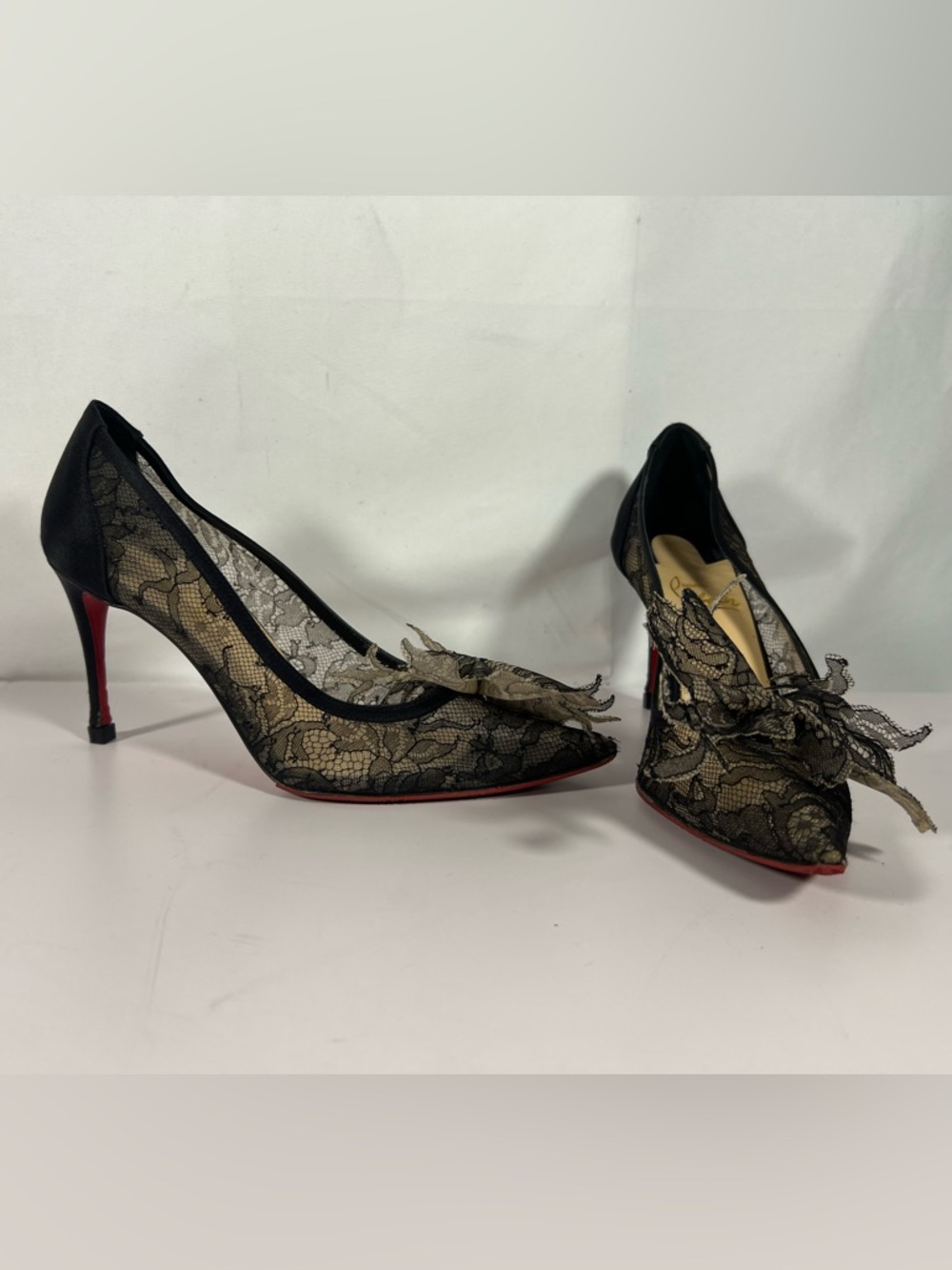 7029: Christian Louboutin Lace Floral Appliqué Red Sole Pumps 36